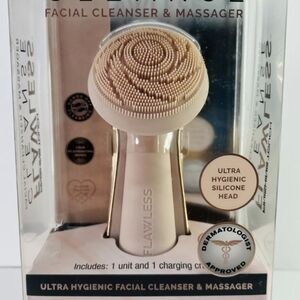 NWT Flawless Silicone Facial Cleanser & Massager - Light Beige